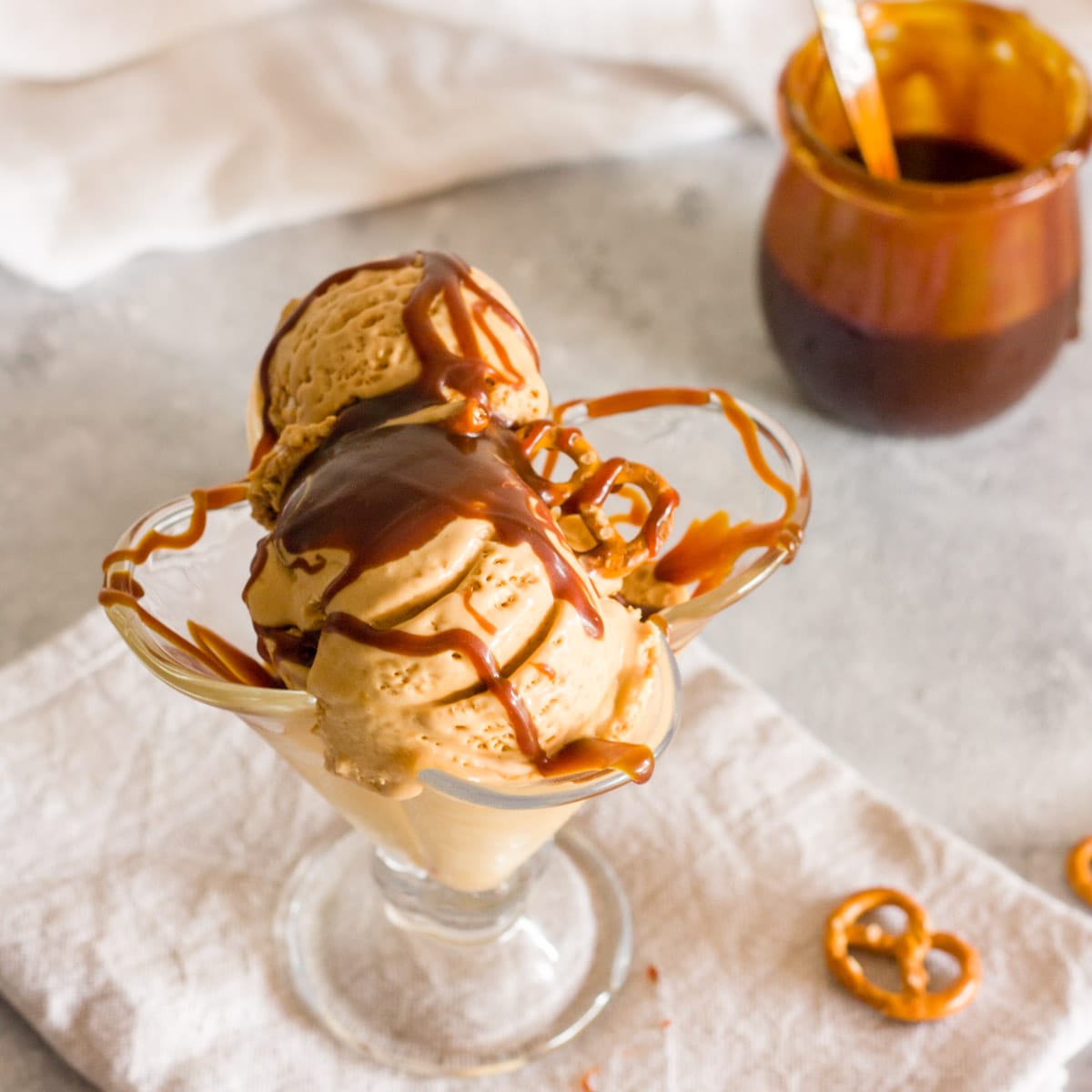 Caramel Sundae Topping 5 x 1 L, Ice Cream And Dessert Toppings On Sale ...